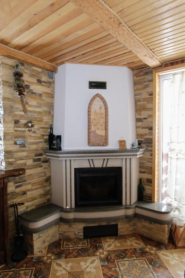 Cottage "Karpatske Shale" Jaremtsche Exterior foto