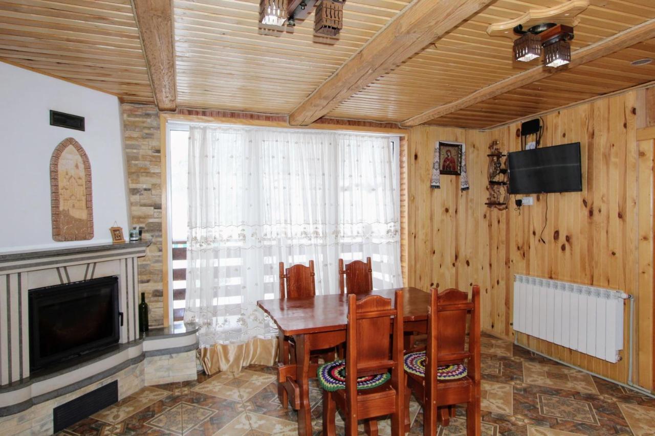 Cottage "Karpatske Shale" Jaremtsche Exterior foto